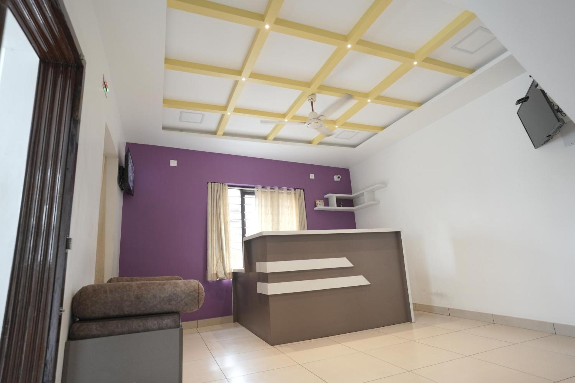 Anna Hotel Thiruvananthapuram Extérieur photo